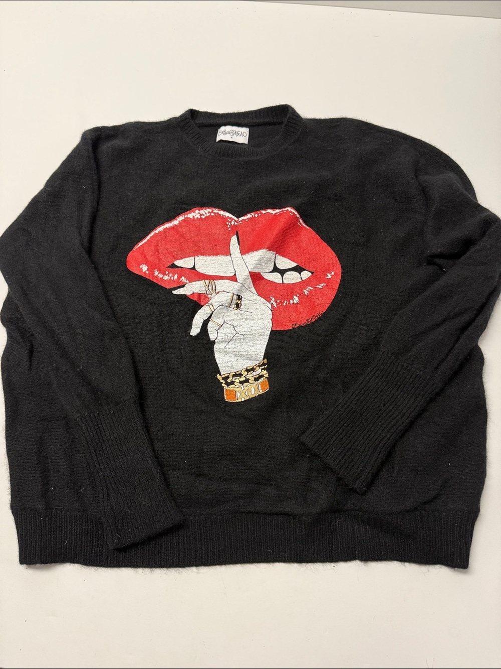 Lauren Moshi Black Crewneck cashmere Sweater with Red Lip Graphic